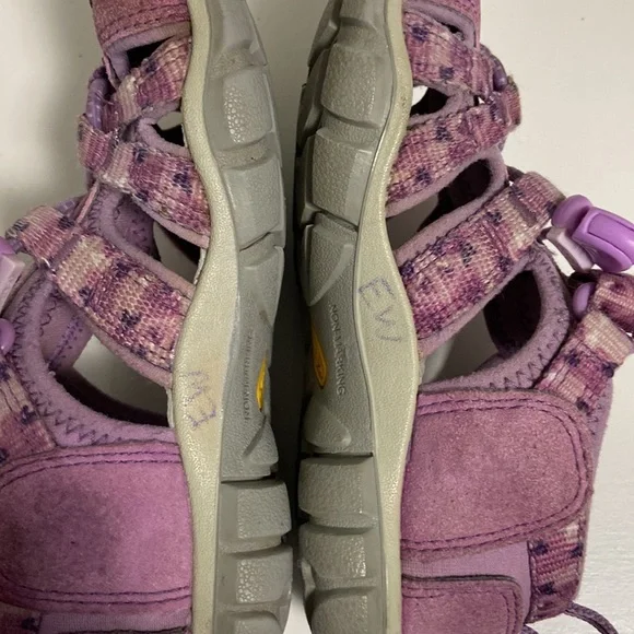 Keen size 10 little kid - Picture 5 of 5